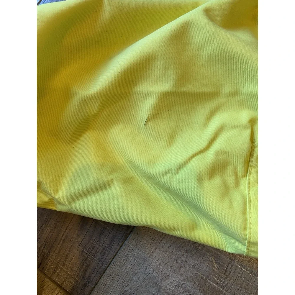 Vintage Y2K Volcom Snowboard Jacket Yellow Hooded Graphic Lining Mens XS